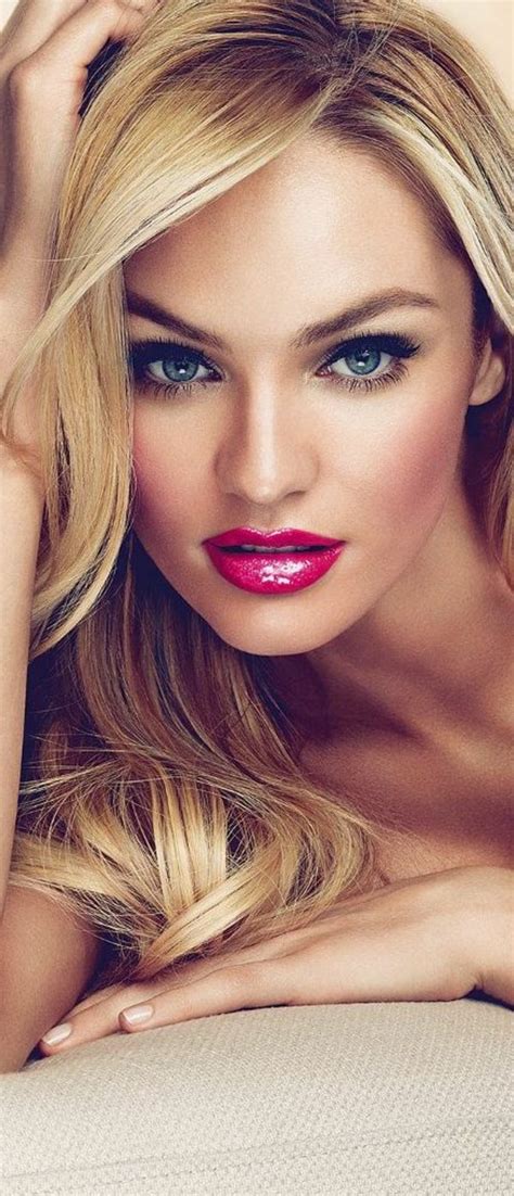 mannequin blonde yeux bleu|les plus beaux yeux femme.